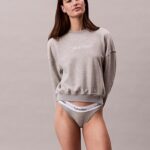 photo_5793943674839305204_y