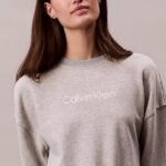 photo_5793943674839305204_y