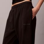 photo_5793943674839305224_y