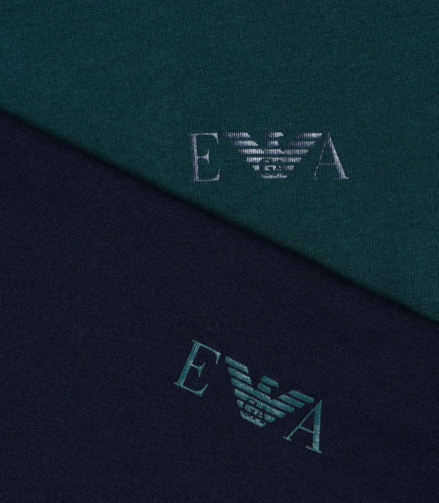 photo_5794318934721891246_y